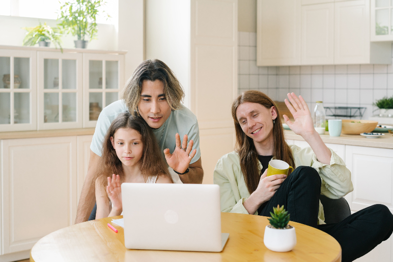 How to Manage Your Parent’s Care When You Live Out of State